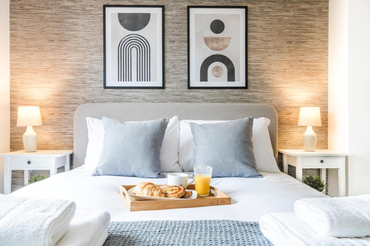 Cozy 3 Bedroom Terrace Cottage in Epsom — 4-Star Luxury Hotel in Epsom, United Kingdom