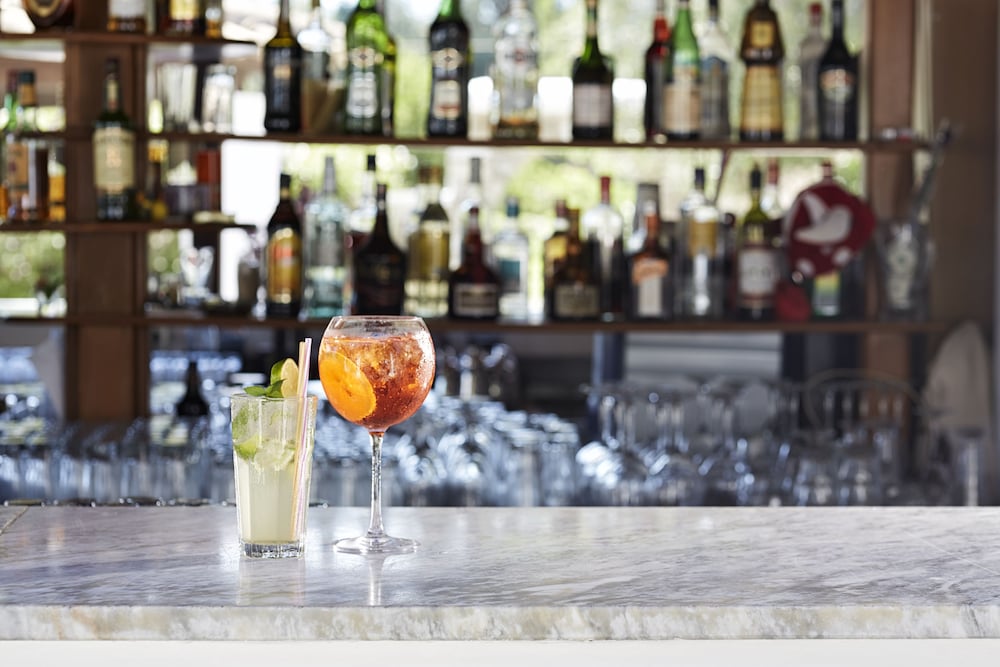 מזון ומשקאות