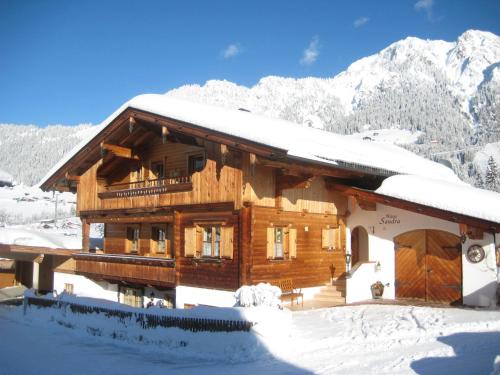 Haus Sandra — 4-Star Luxury Hotel in Alpbach, Austria