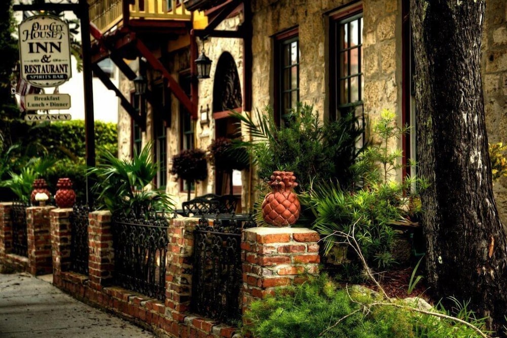 Old City House Inn and Restaurant - photo 34