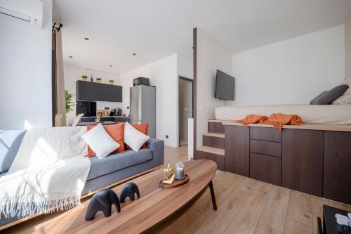 Renovated Studio Walking Distance To Paris — Montrouge