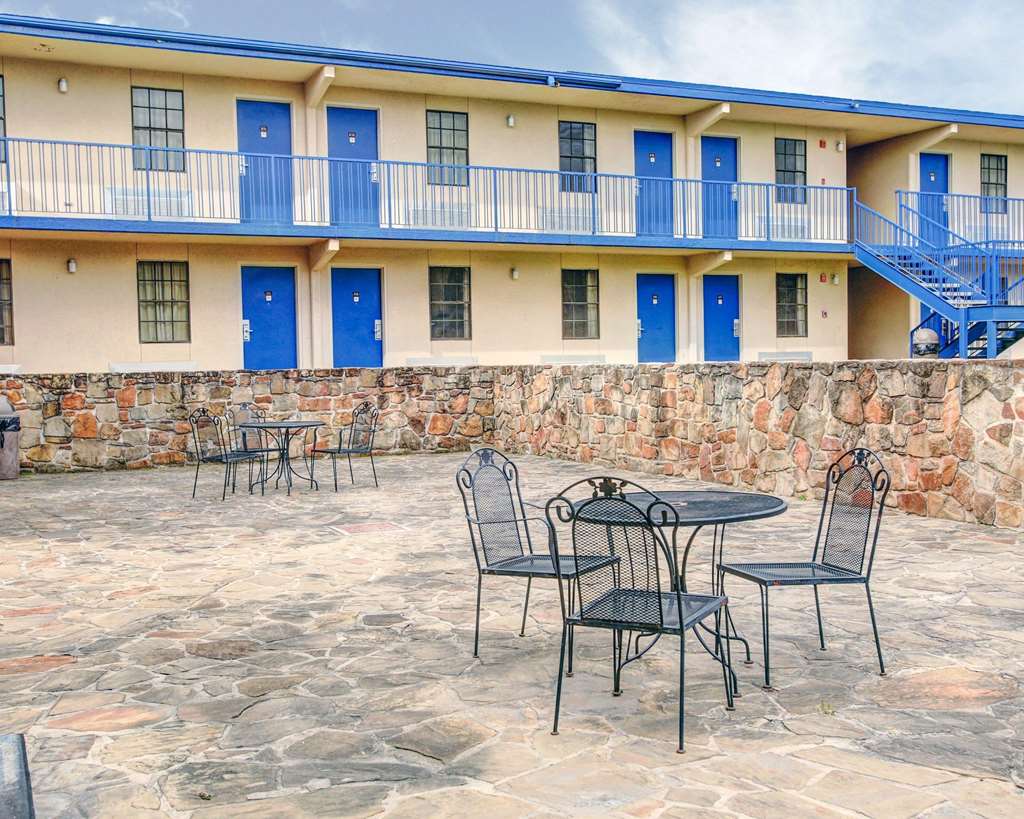 Rodeway Inn New Braunfels San Antonio Area - photo 24