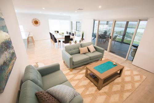 Serenity and sweeping Murray River views — Tailem Bend — photo 4