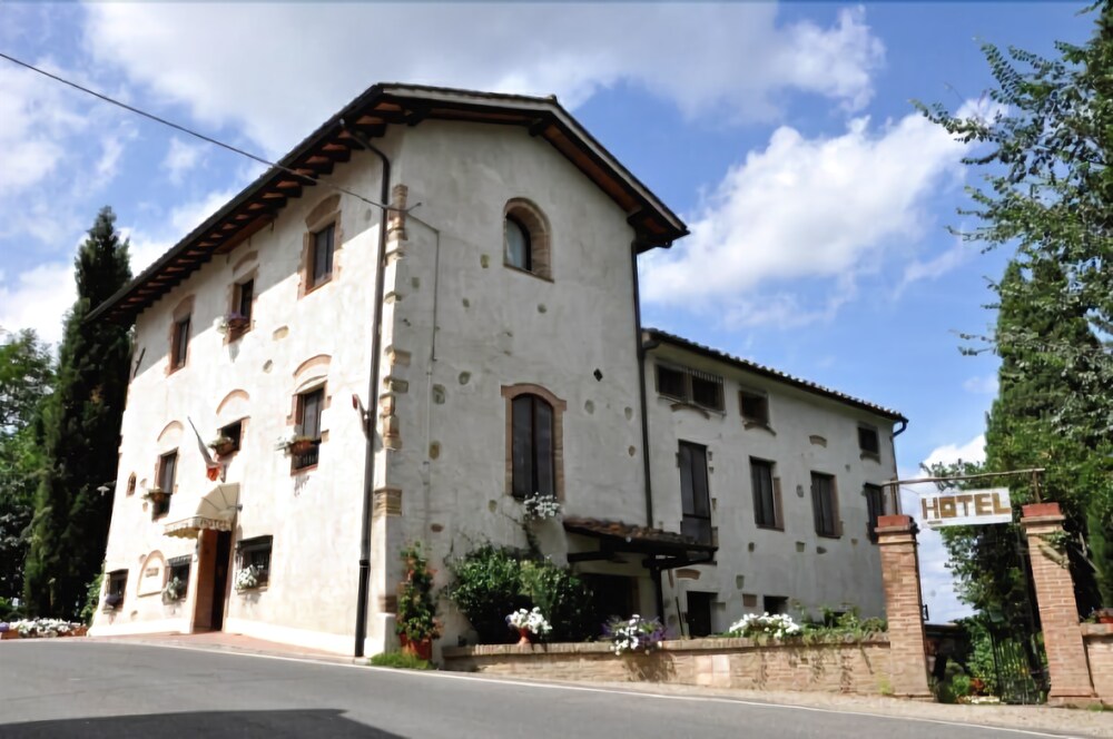 Hotel Torciano Vecchio Asilo in San Gimignano, Italy