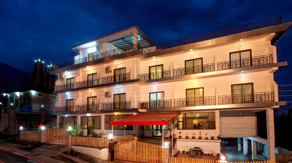 Hotel 360 Country Club in Dharamsala, India