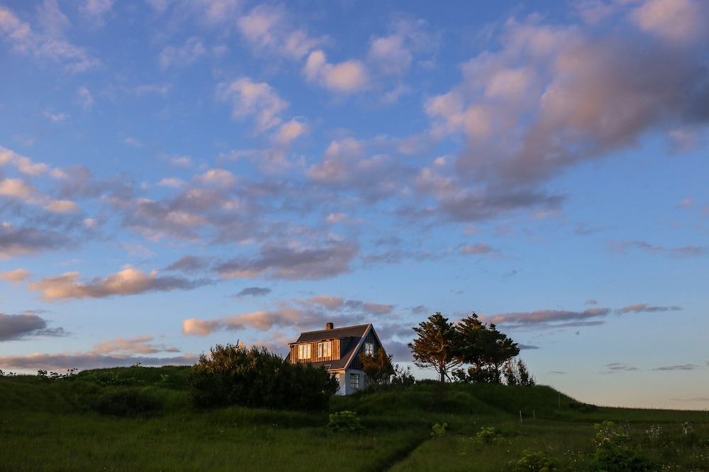 Traustholtsh lmi Yurt on a Private Island in Selfoss, Iceland