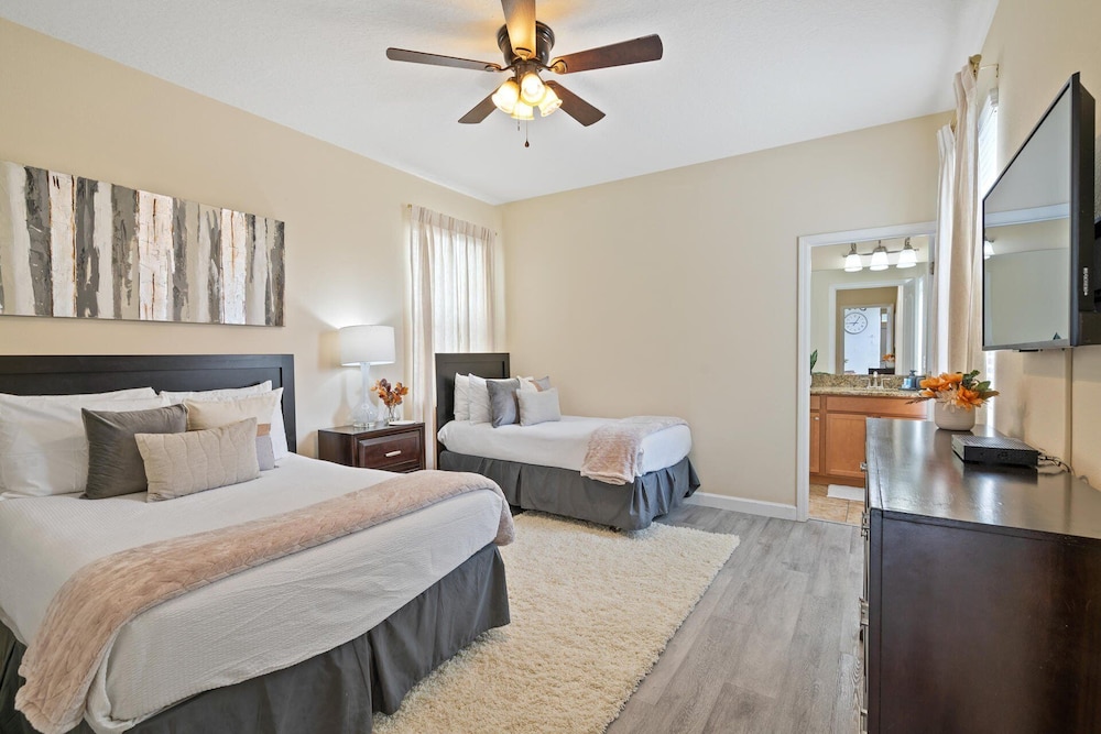 8948 Bismarck Palm rd - photo 10