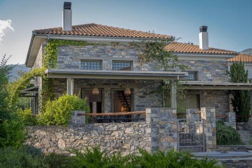 Villa Jasmine — 4-Star Luxury Hotel in Volos, Greece