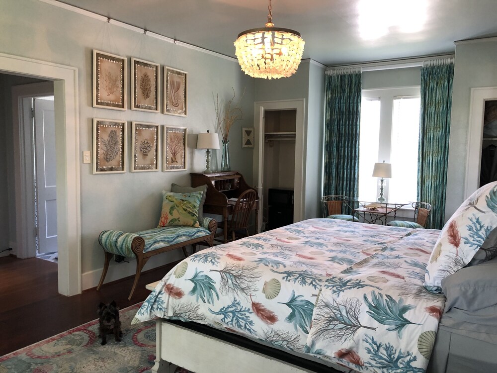 Avenue O Bed & Breakfast - photo 7