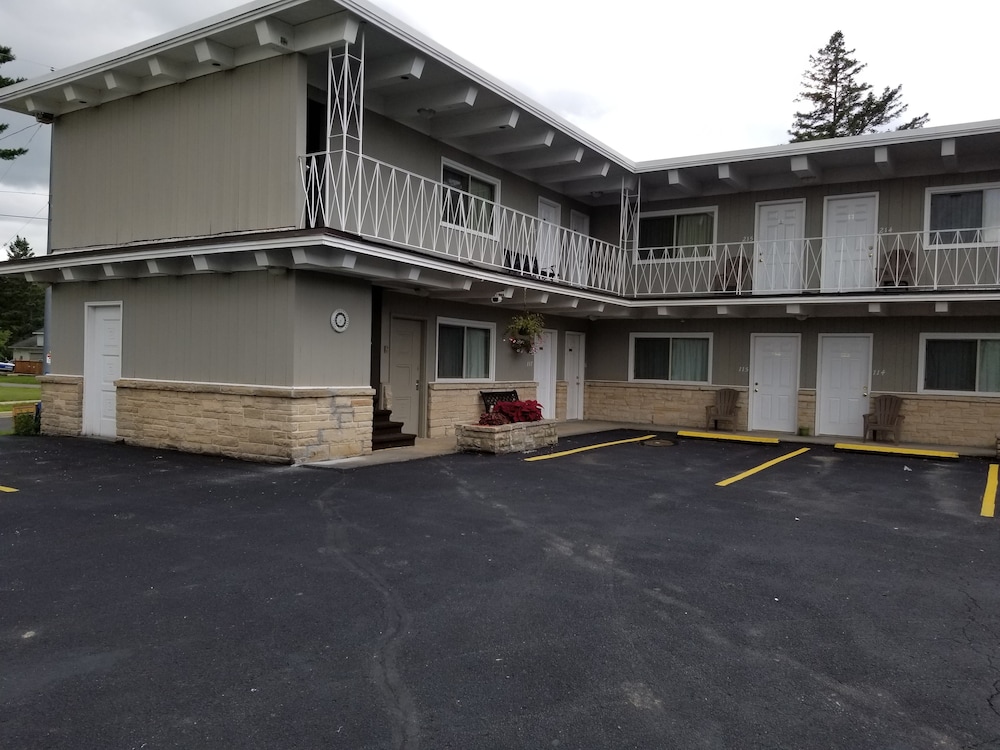 Hillcrest Motel - photo 22