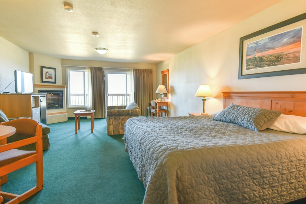 Sunset Oceanfront Lodging - photo 29