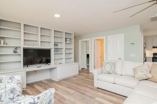 Zaruba Beach by Oak Island Accommodations - photo 15