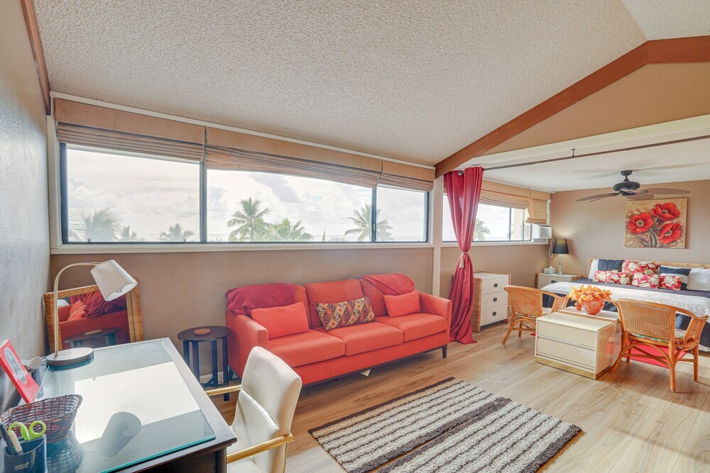 Kailua Kona Condo Rental about half Mi to Golf Course — 4-Star Luxury Hotel in Kailua-Kona, United States