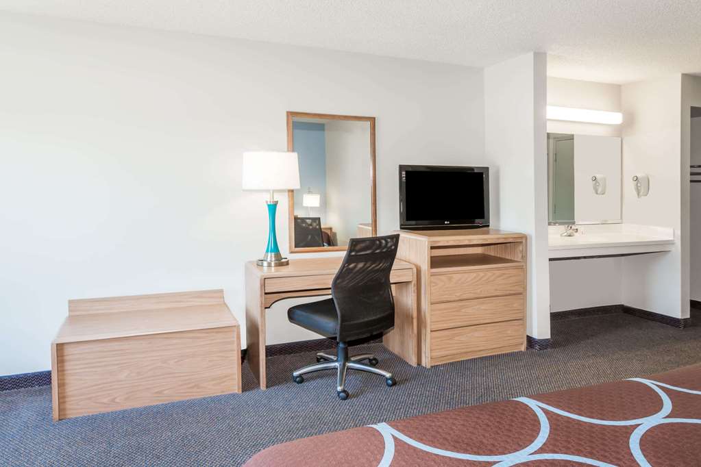 Super 8 by Wyndham Valdosta GA I 75 - photo 7