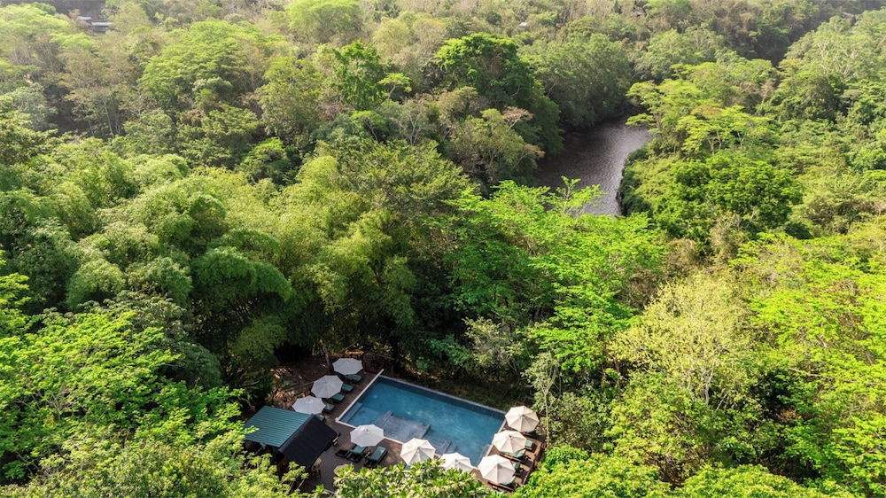 Sweet Songs Jungle Lodge a Muy Ono Resort in San Ignacio, Belize