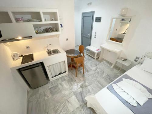 Argo Milos in Milos, Greece