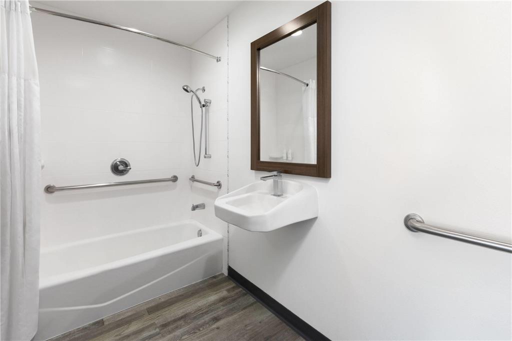 Days Inn by Wyndham Arroyo Grande Pismo Beach - photo 9