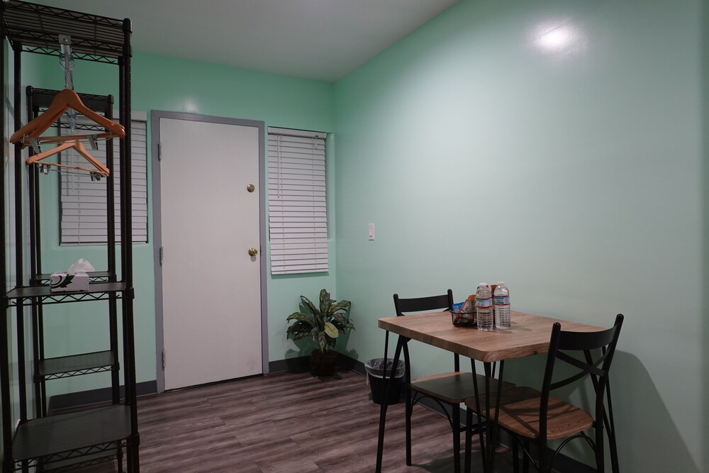 24 Hours Motel - photo 15