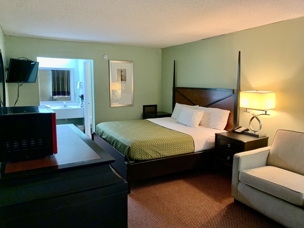 Executive Inn Chester - photo 14