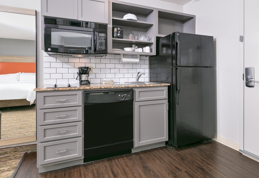 Candlewood Suites Fort Worth West by IHG - photo 17