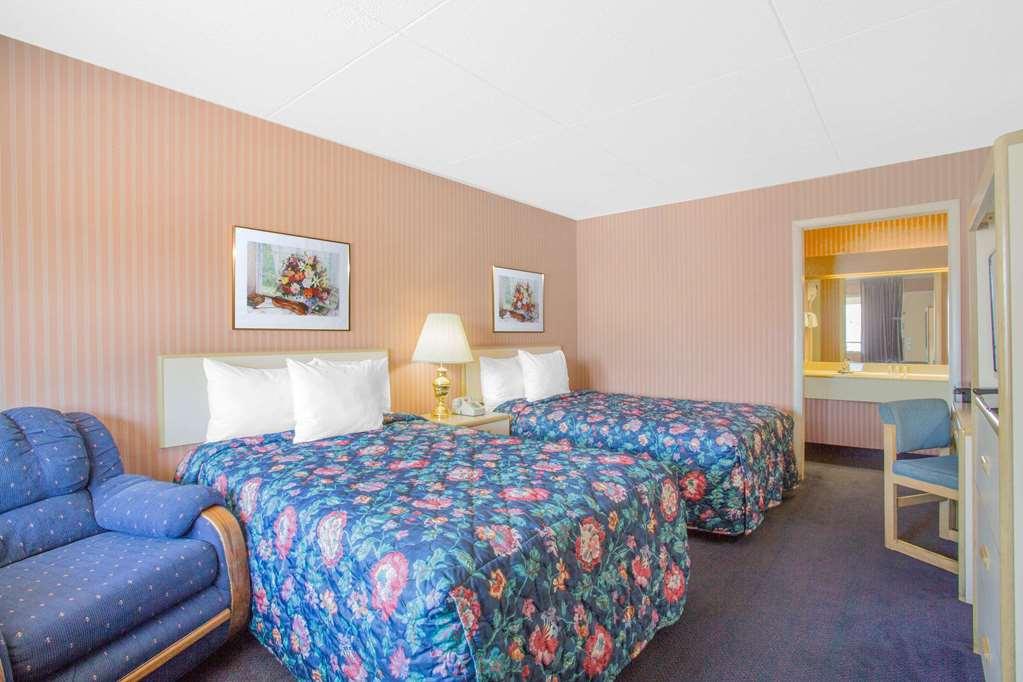 Days Inn Florence Downtown - photo 13