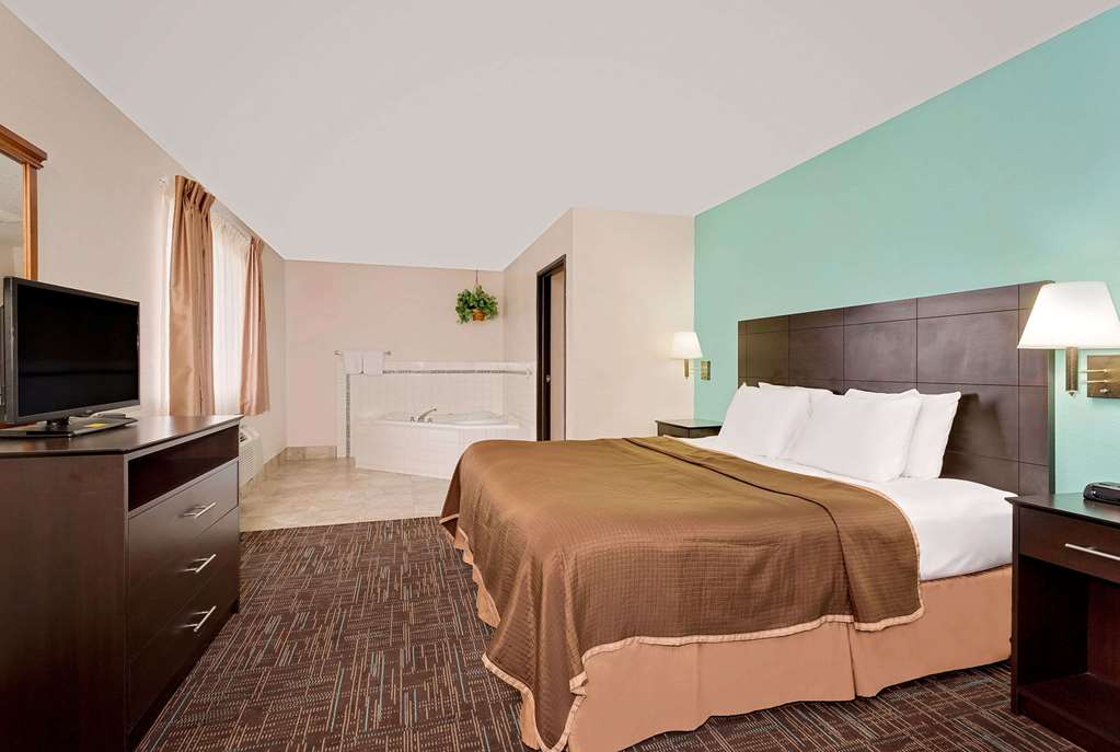 Howard Johnson by Wyndham Gothenburg - photo 14