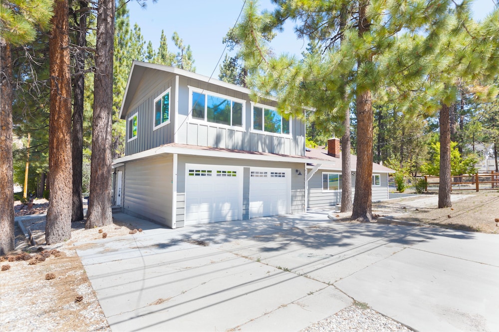 Bear Mountain Getaway in Big Bear Lake, United States
