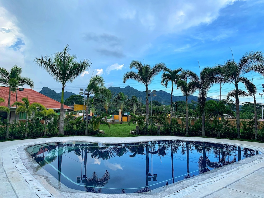 3 Peaks Resort & Boutique Hotel in Lipa City, Philippines