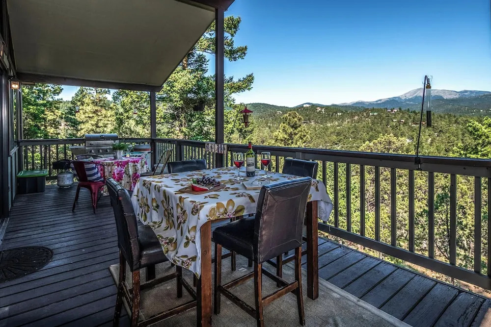 Valley View - carbon neutral hotel in Ruidoso