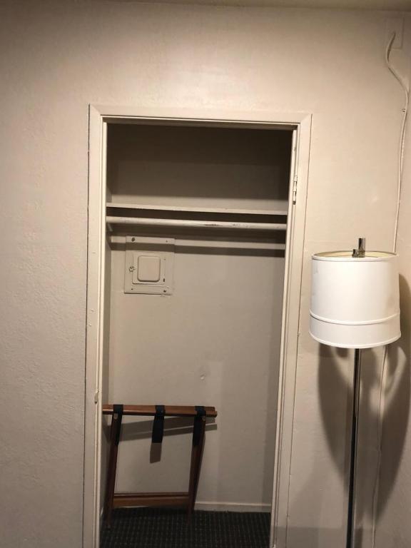 Dixon Motel - photo 21