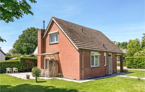 4 Bedroom Gorgeous Home In Bruinisse — 4-Star Luxury Hotel in Bruinisse, Netherlands
