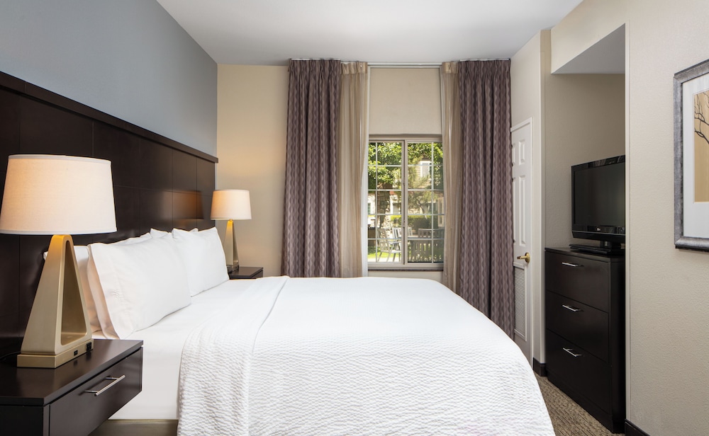 Staybridge Suites Fairfield Napa Valley Area by IHG - photo 10