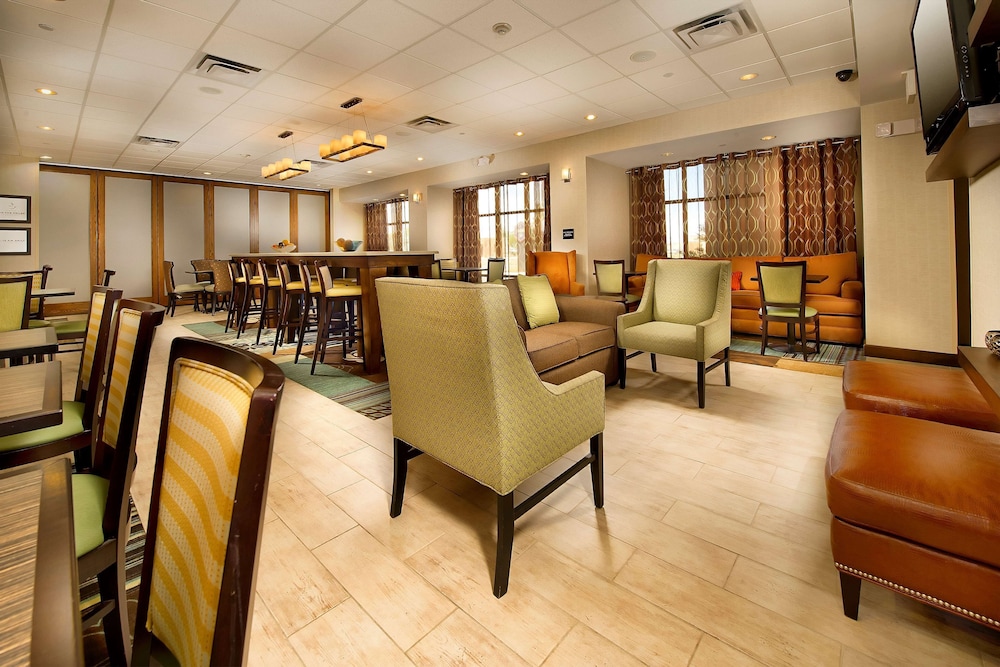 Hampton Inn Pampa - photo 4