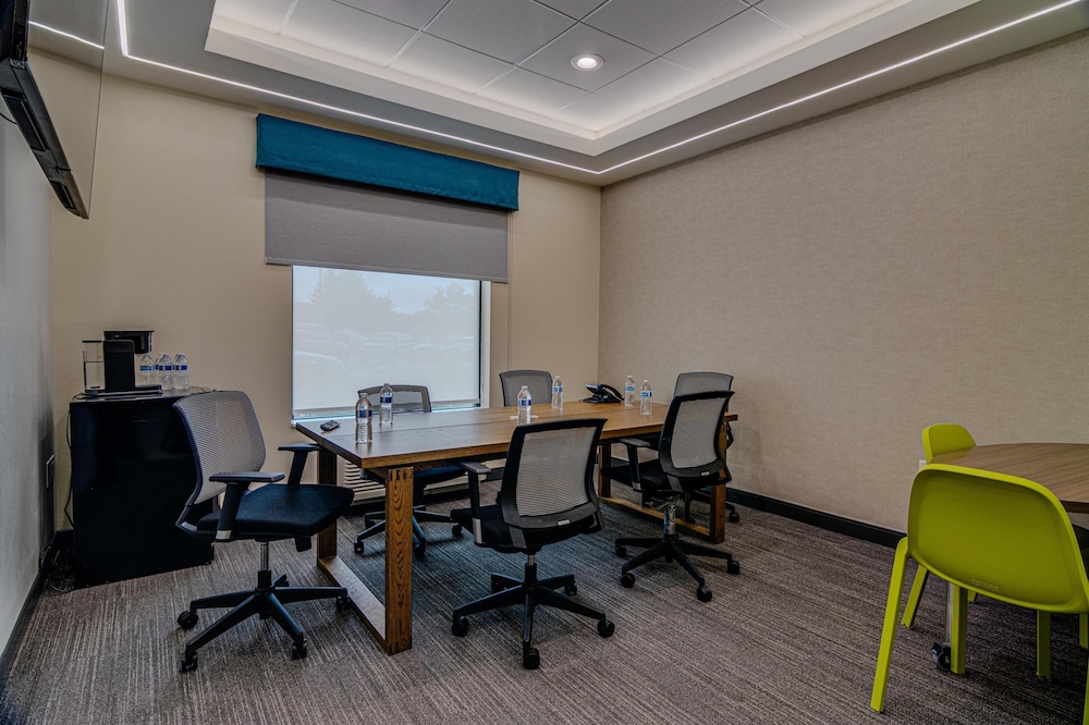 Home2 Suites by Hilton Bolingbrook Chicago - photo 27