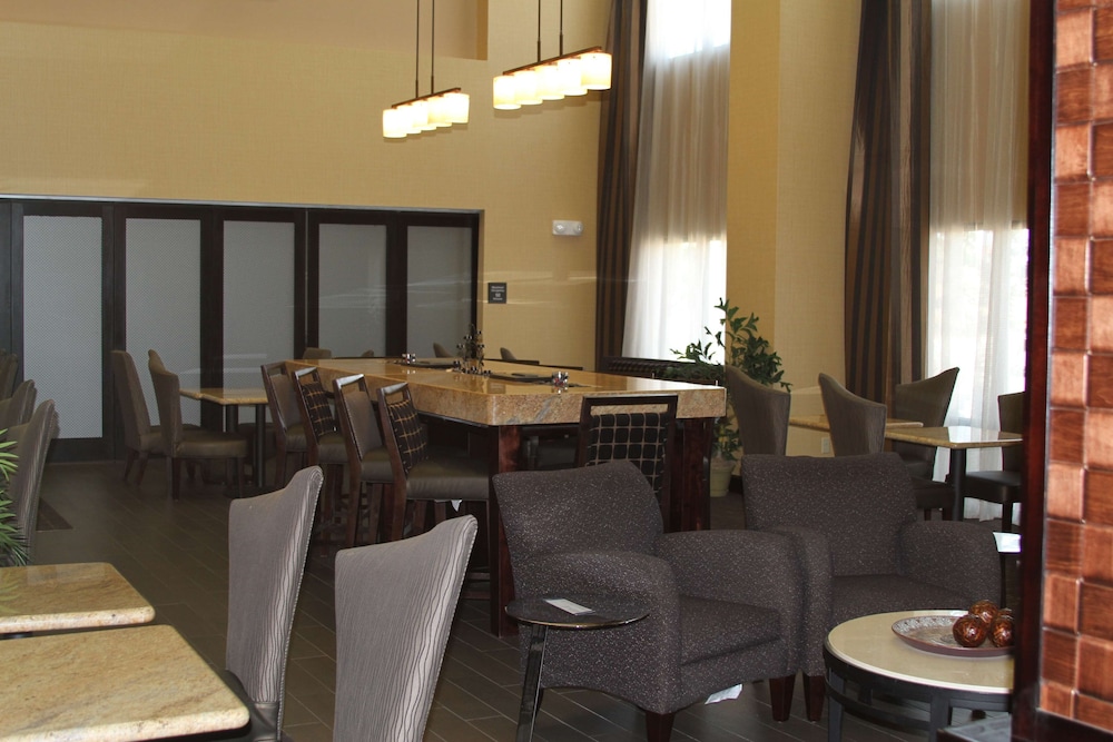 Hampton Inn Sweetwater - photo 5