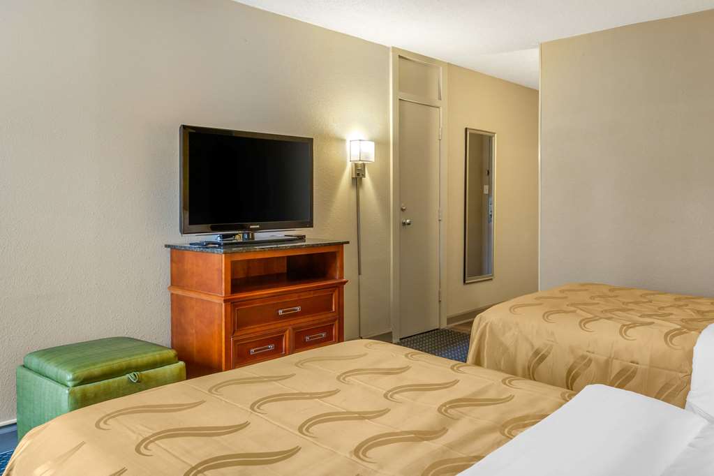 Quality Inn & Suites Apex Holly Springs - photo 12