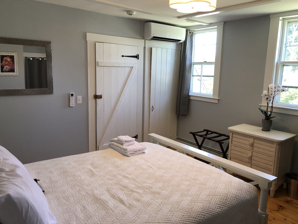 Sea Street Inn - photo 9