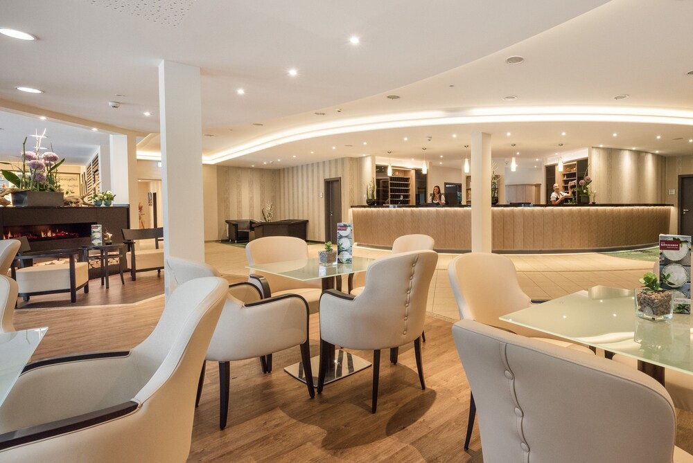 Check-in/Check-out Kiosk