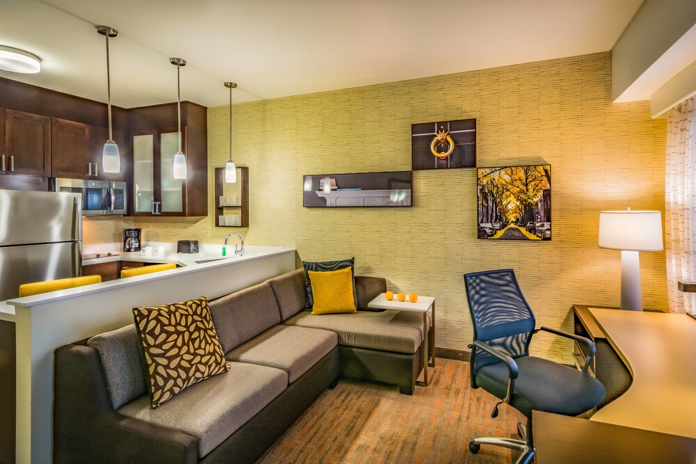 Residence Inn by Marriott Savannah Airport - photo 4