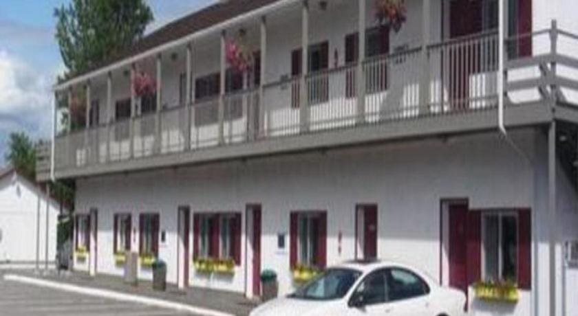 Acadia Sunrise Motel — Trenton