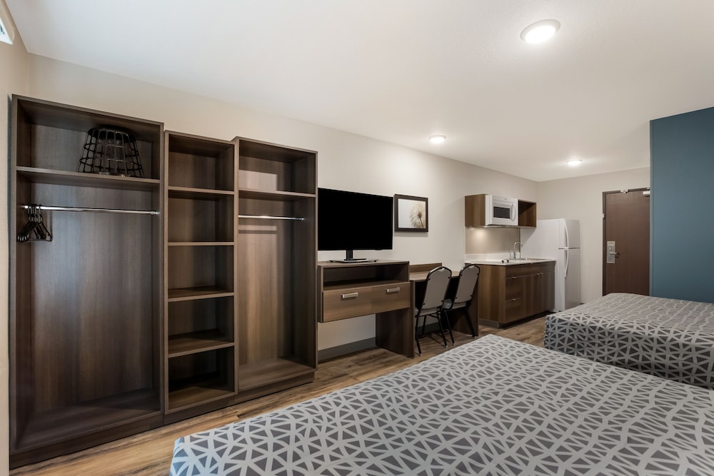 WoodSpring Suites South Brunswick Princeton - photo 22