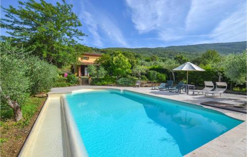 Lovely Home In Cortona With Kitchen — 4-Star Luxury Hotel in Cortona, Italy