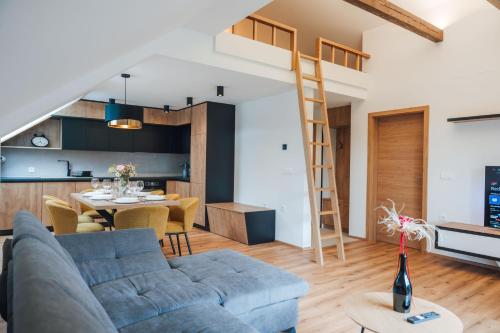 Apartment Tanja 3 Bedroom Mountain View & Family Stay — 4-Star Luxury Hotel in Golnik, Slovenia