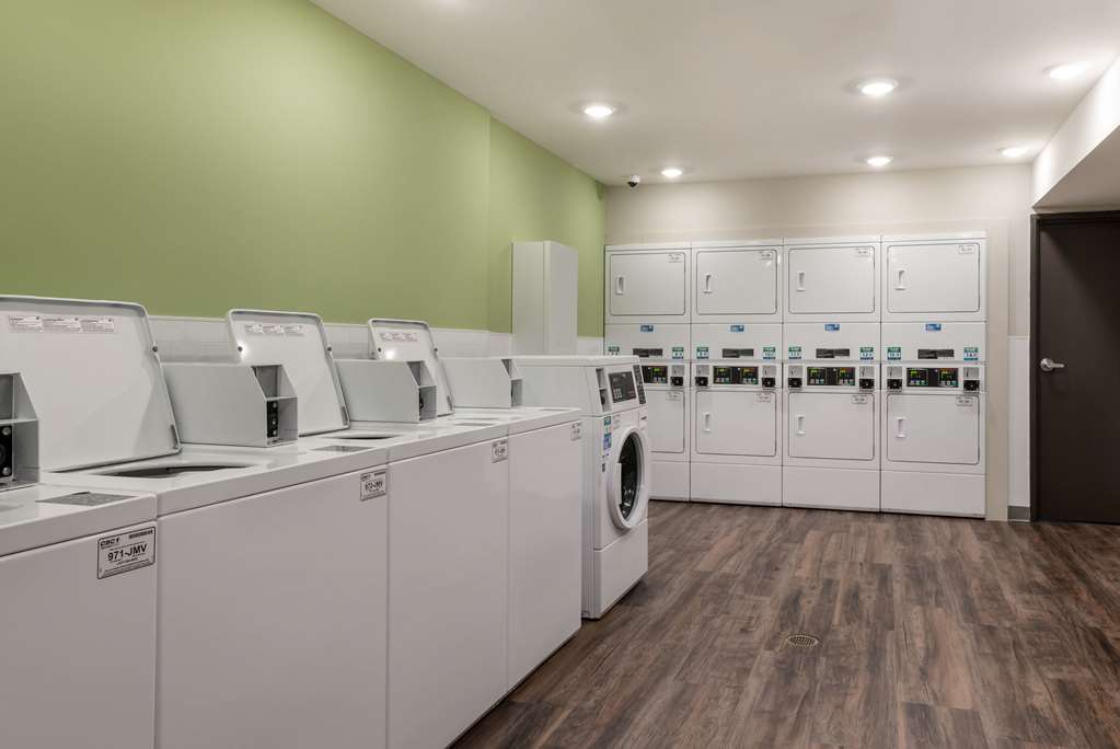 WoodSpring Suites Greensboro High Point North - photo 29