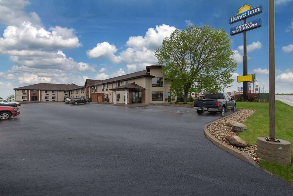Days Inn by Wyndham Mitchell SD - featured photo