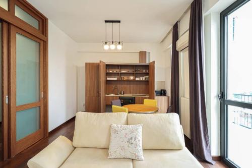 Modern Vake Retreat By Wehost