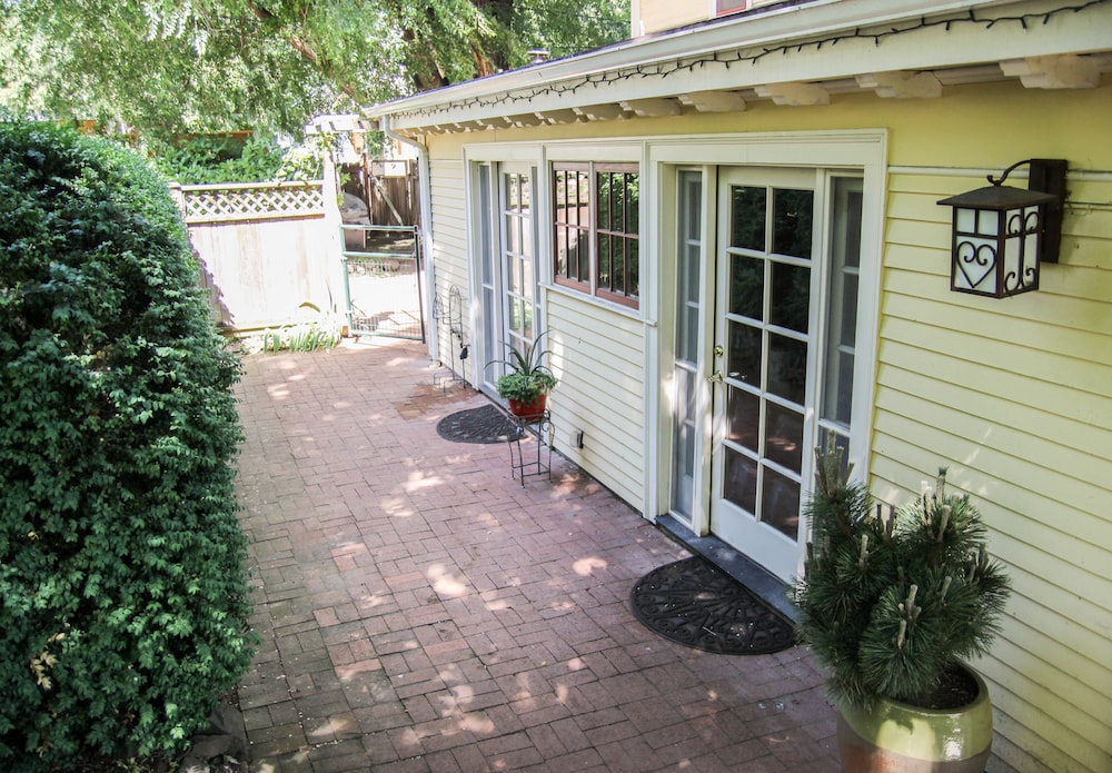 Inn at the Gorge - photo 56