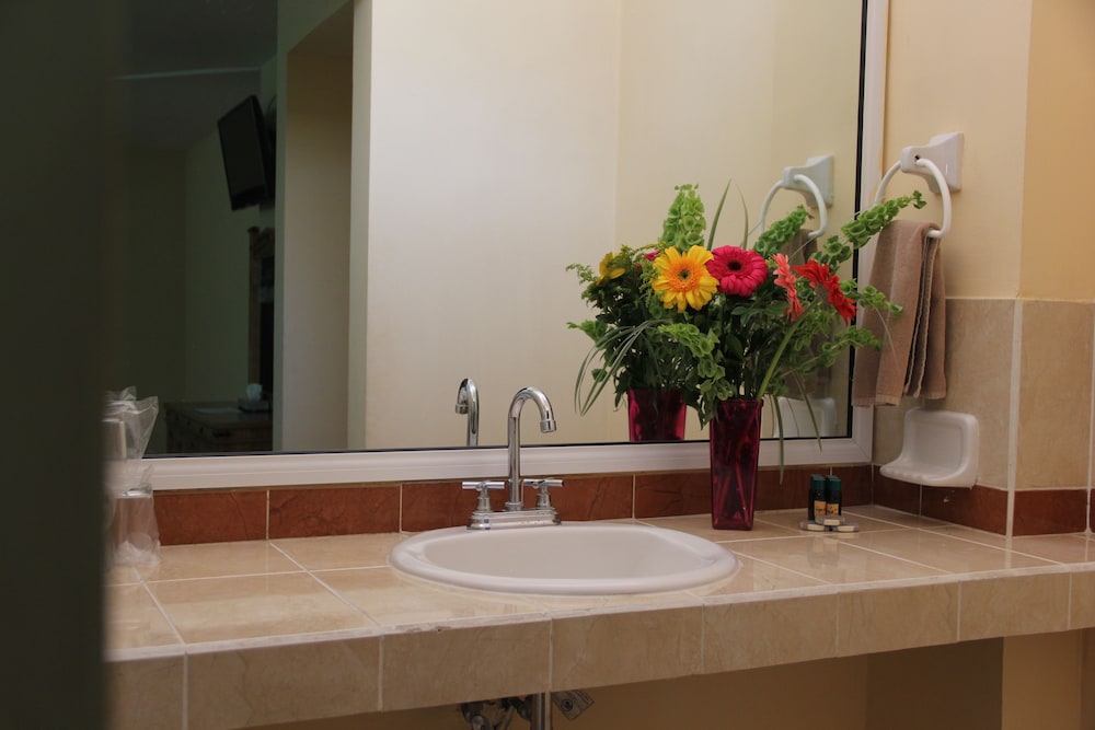 Bathroom sink