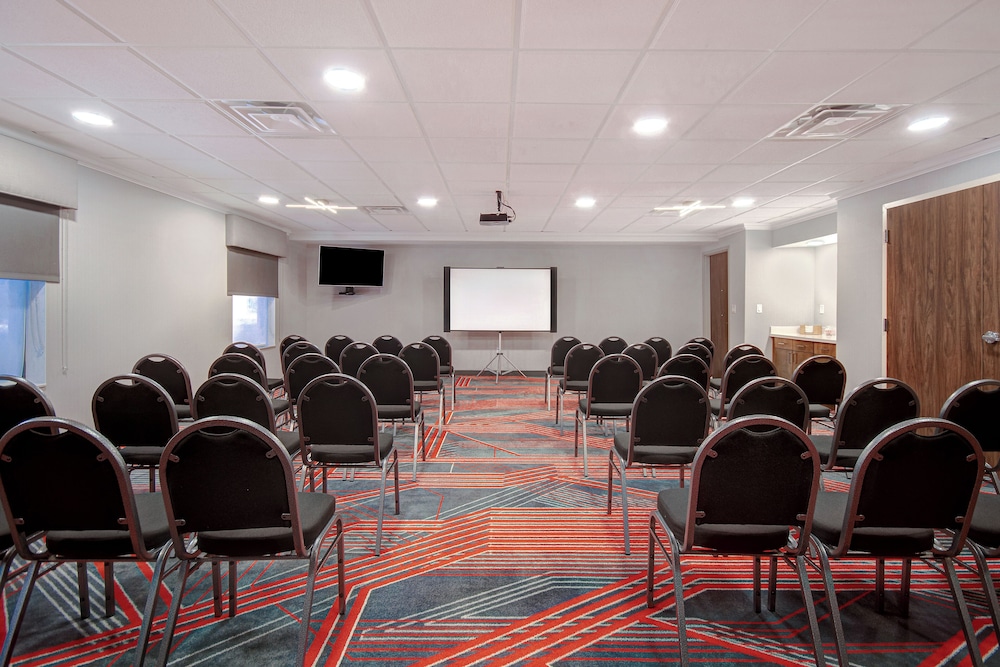 Hampton Inn & Suites Dayton Vandalia - photo 100