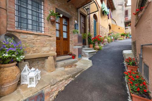 Casa Antica Tuscany — 4-Star Luxury Hotel in Chianni, Italy